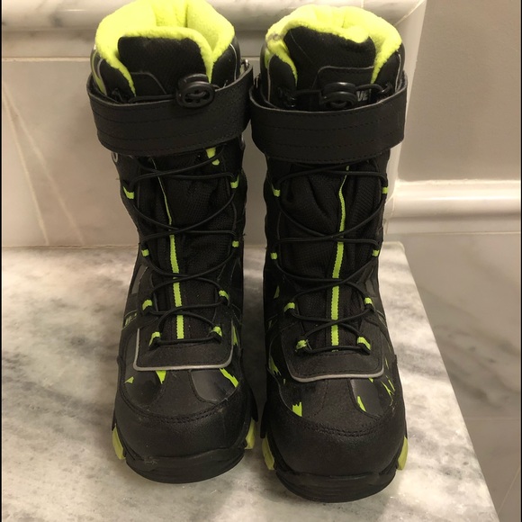 size 6 baby snow boots